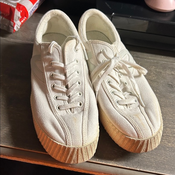 Tretorn White Sneakers - Women’s 10 - Picture 1 of 6